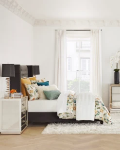 Orchids In Glass Bowl -VibeDecor Store webimage 020232965 014775920 042474336 Bedroom GIF1 4x5 1