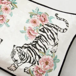 Adira Lumbar Pillow - Ivory -VibeDecor Store webimage 040119624 DTL1 1