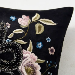 Eden Pillow 18" - Black -VibeDecor Store webimage 040175255 DTL1