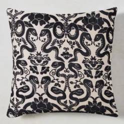 Giardino Pillow 22" - Black -VibeDecor Store webimage 040445830 ALT 1
