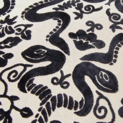 Giardino Pillow 22" - Black -VibeDecor Store webimage 040445830 DTL1