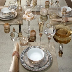 Victoria Candle -VibeDecor Store webimage 222831975 rv2 jpg