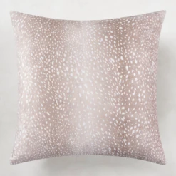 Amur Pillow 20" - Tan/Cream