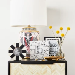 Nikki Chu - Zaria Table Lamp -VibeDecor Store webimage Nikkichu FrameVignette 15 01 square 1